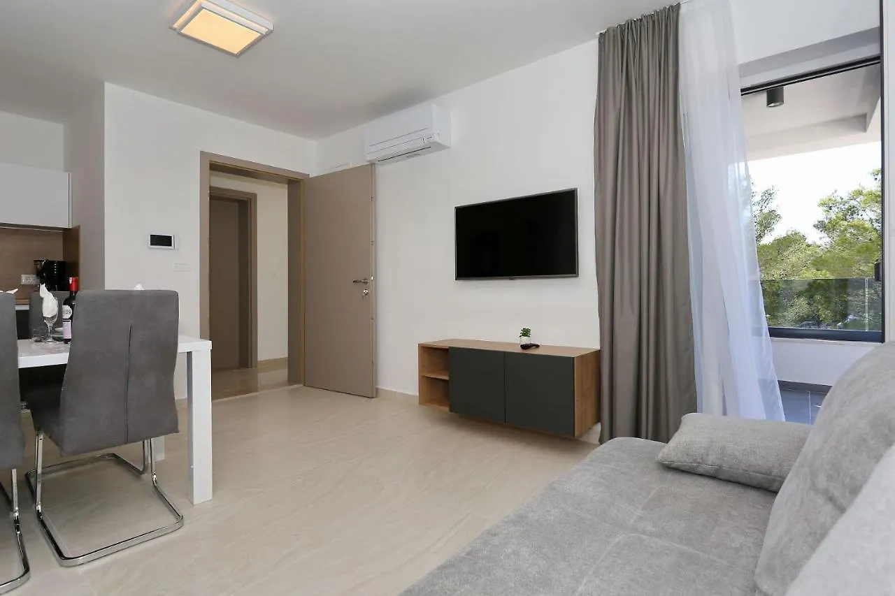 ביוגראד נה מורו Villa Ankora 1 With Heated Pool דירה ביוגראד נה מורו