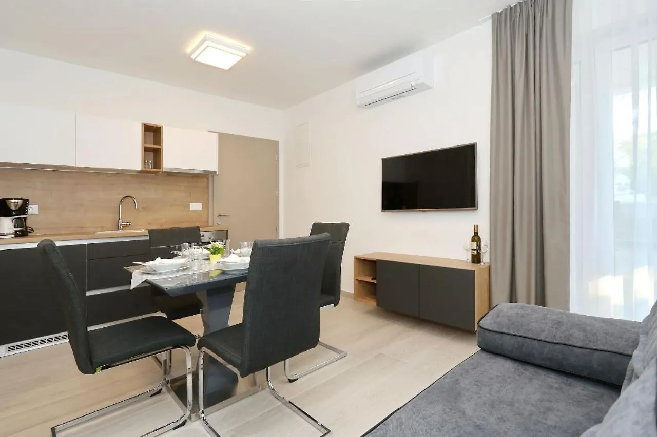 דירה ביוגראד נה מורו Villa Ankora 1 With Heated Pool