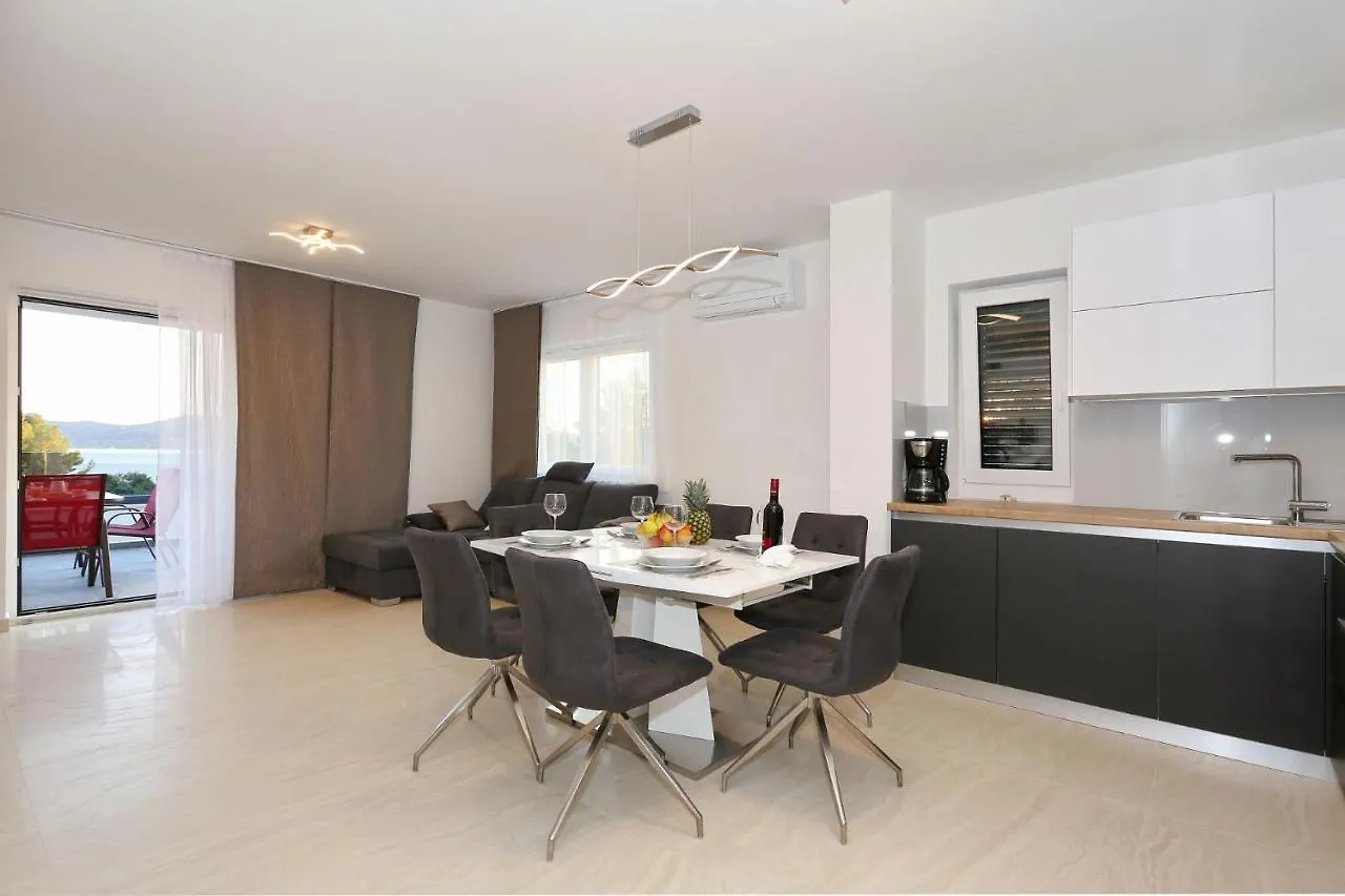 ביוגראד נה מורו Villa Ankora 1 With Heated Pool דירה ביוגראד נה מורו
