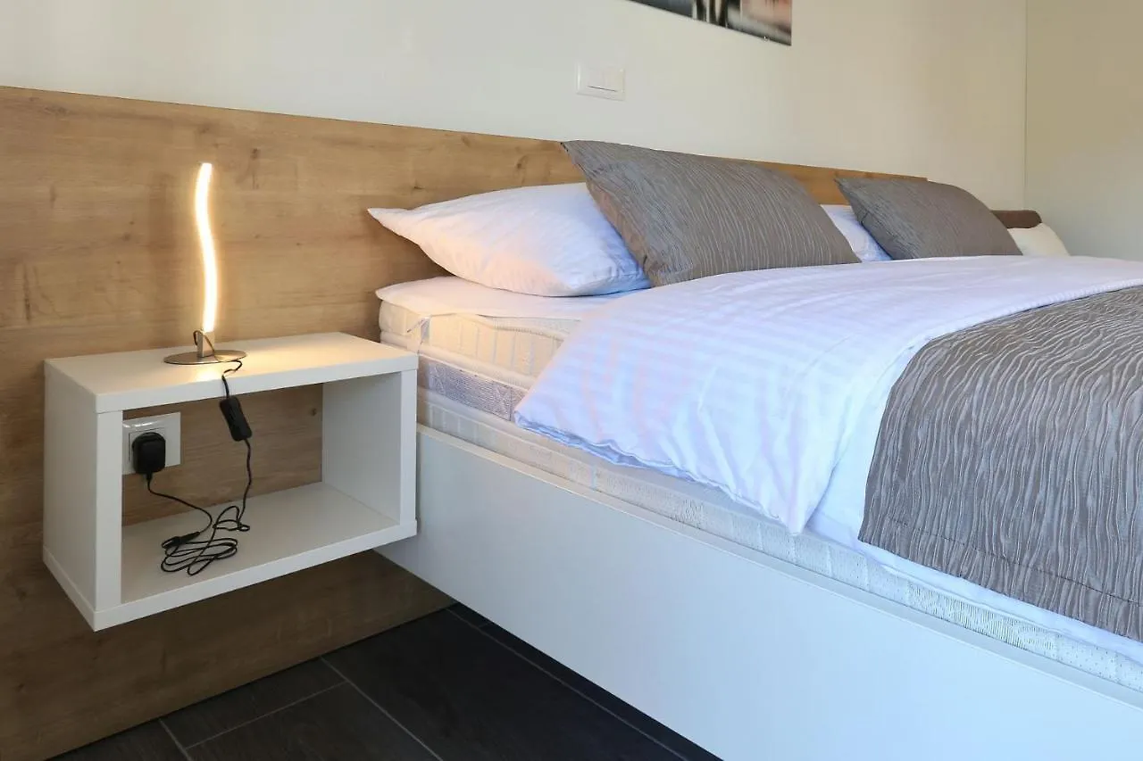 דירה ביוגראד נה מורו Villa Ankora 1 With Heated Pool