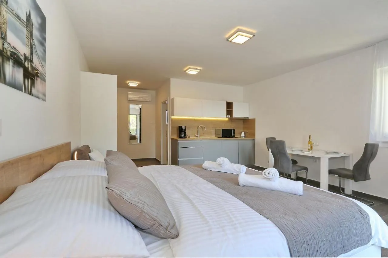ביוגראד נה מורו Villa Ankora 1 With Heated Pool