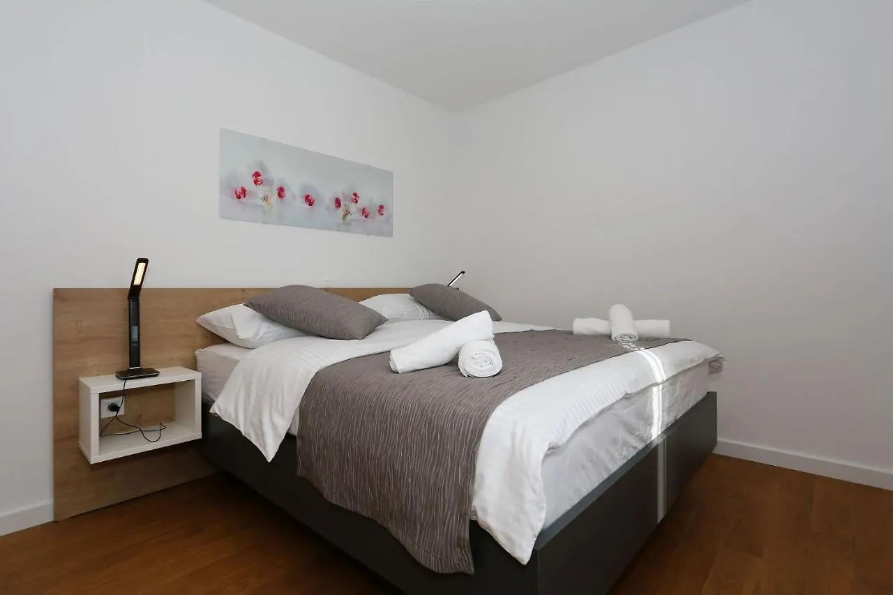 ביוגראד נה מורו Villa Ankora 1 With Heated Pool ביוגראד נה מורו