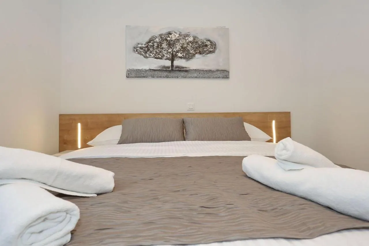 ביוגראד נה מורו Villa Ankora 1 With Heated Pool דירה ביוגראד נה מורו