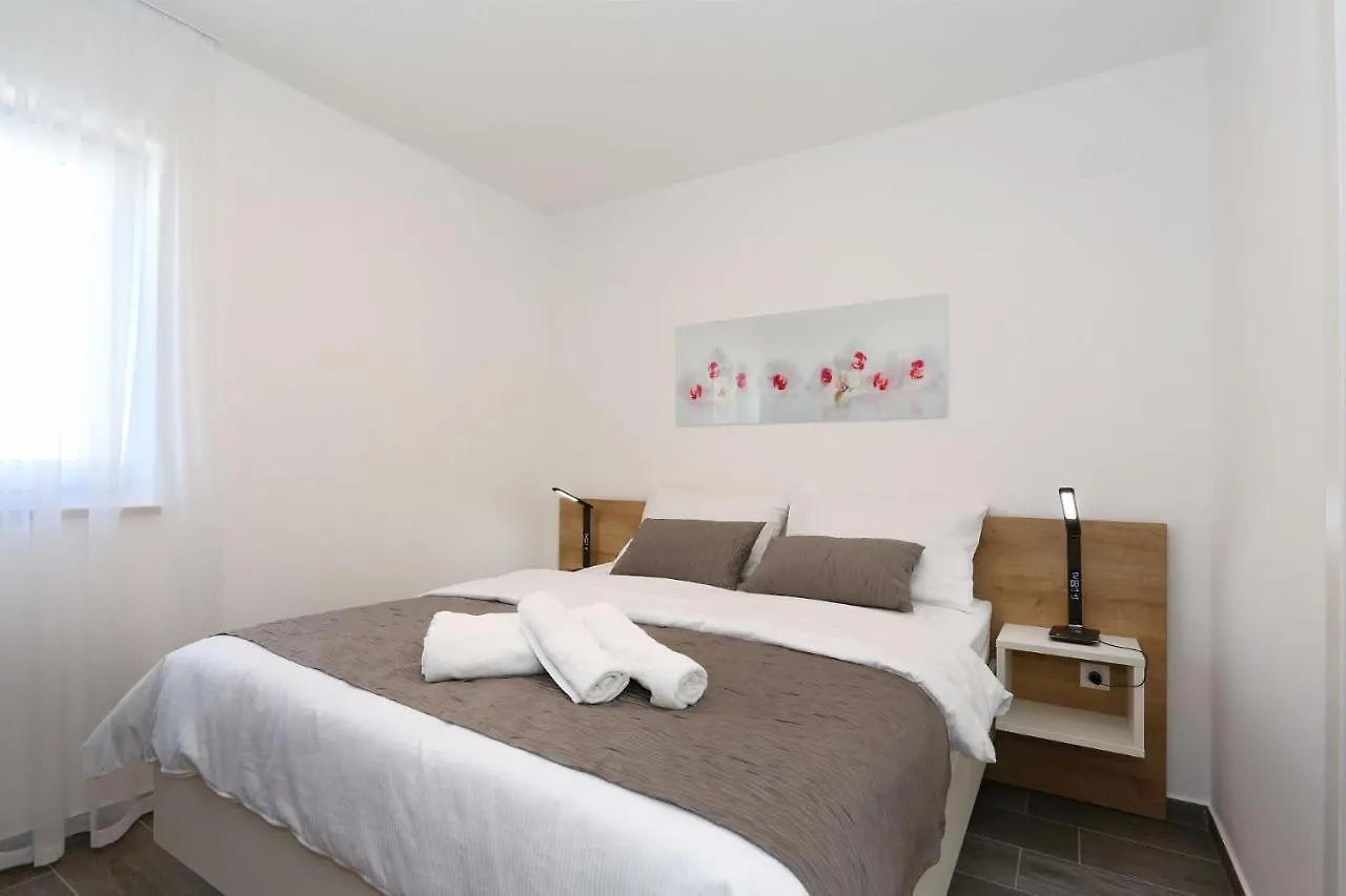 Villa Ankora 1 With Heated Pool Biograd Na Moru